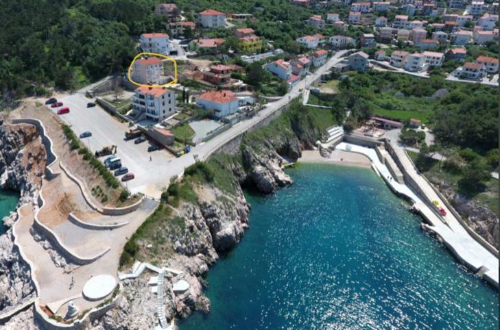 Apartman Cubranic Apartment Vrbnik Luaran gambar